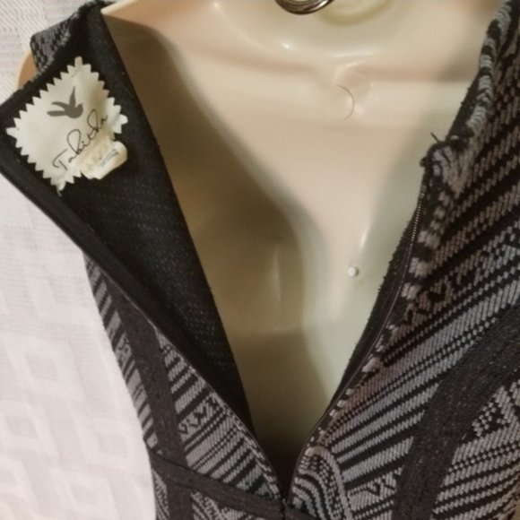 Perfect Tabitha Anthropologie Dress🎊 - Picture 5 of 7